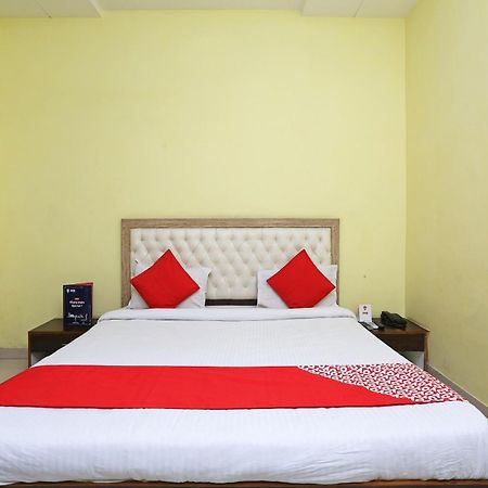 OYO 4154 Hotel Pearl Rāipur Buitenkant foto