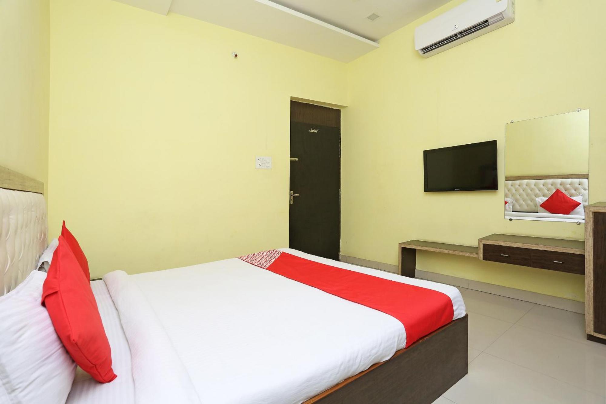 OYO 4154 Hotel Pearl Rāipur Buitenkant foto
