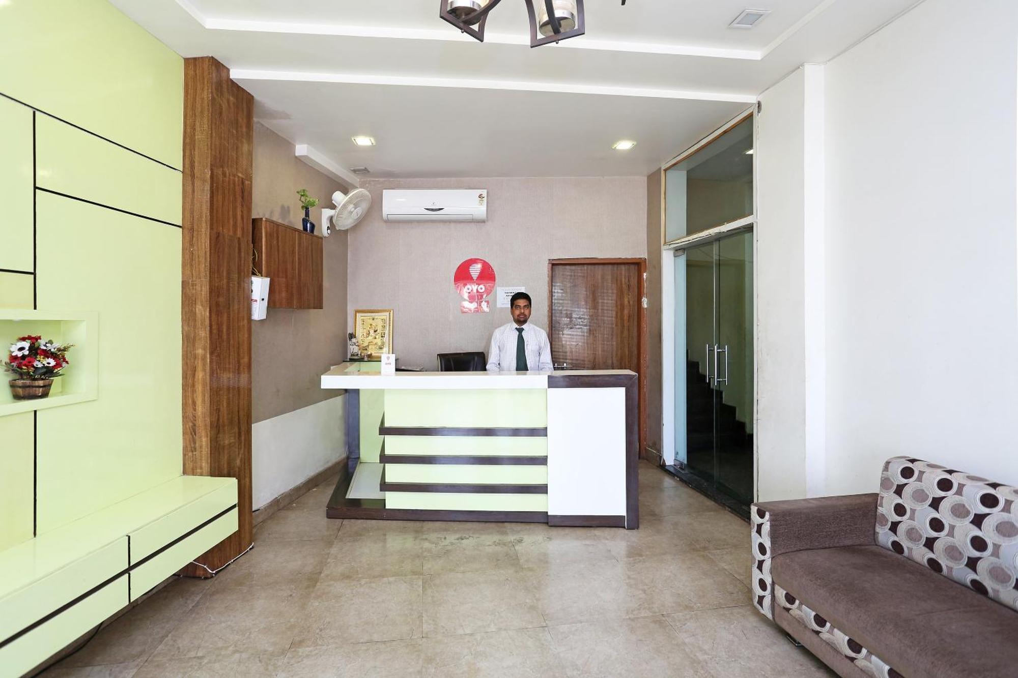 OYO 4154 Hotel Pearl Rāipur Buitenkant foto