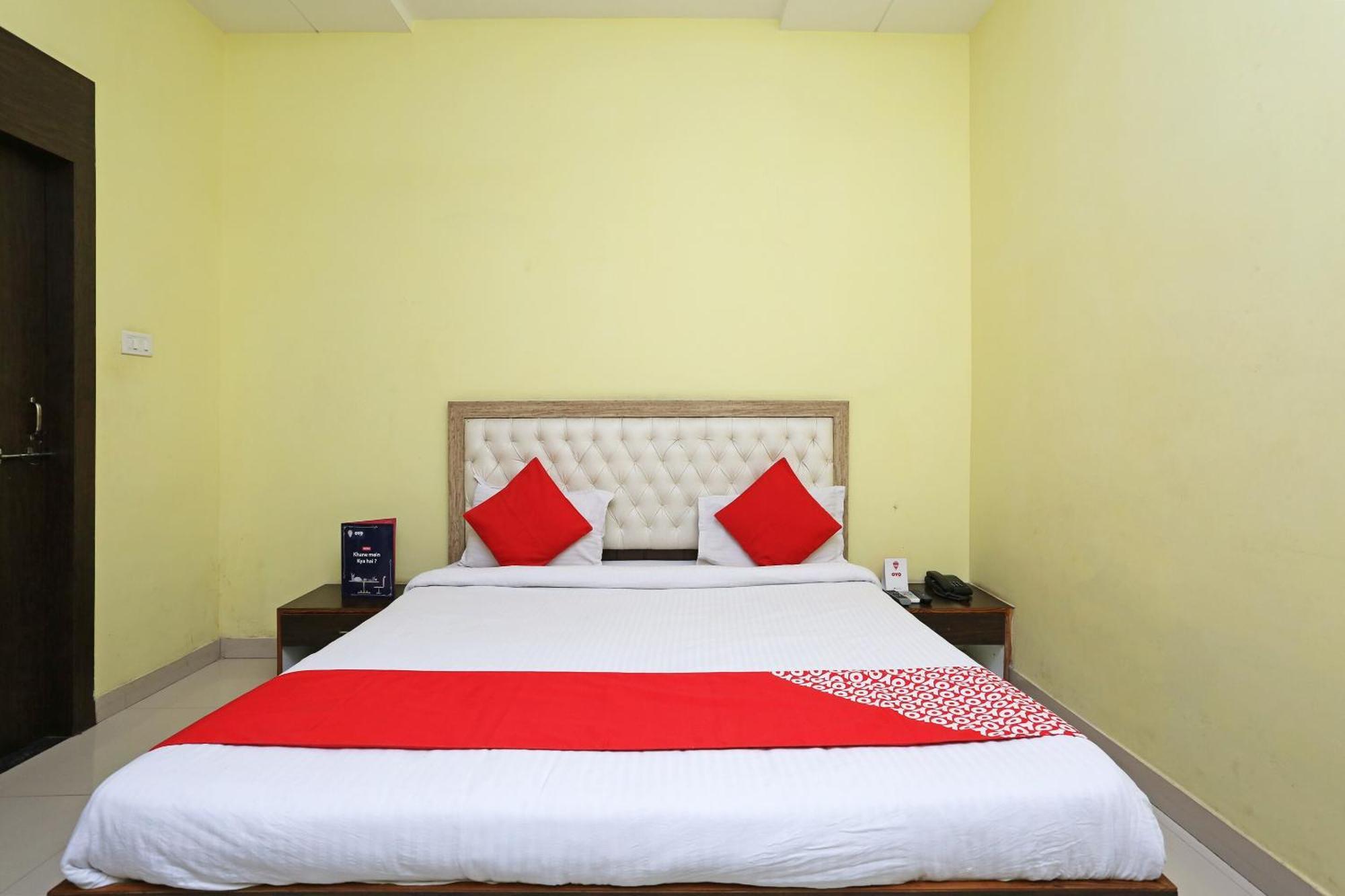 OYO 4154 Hotel Pearl Rāipur Buitenkant foto