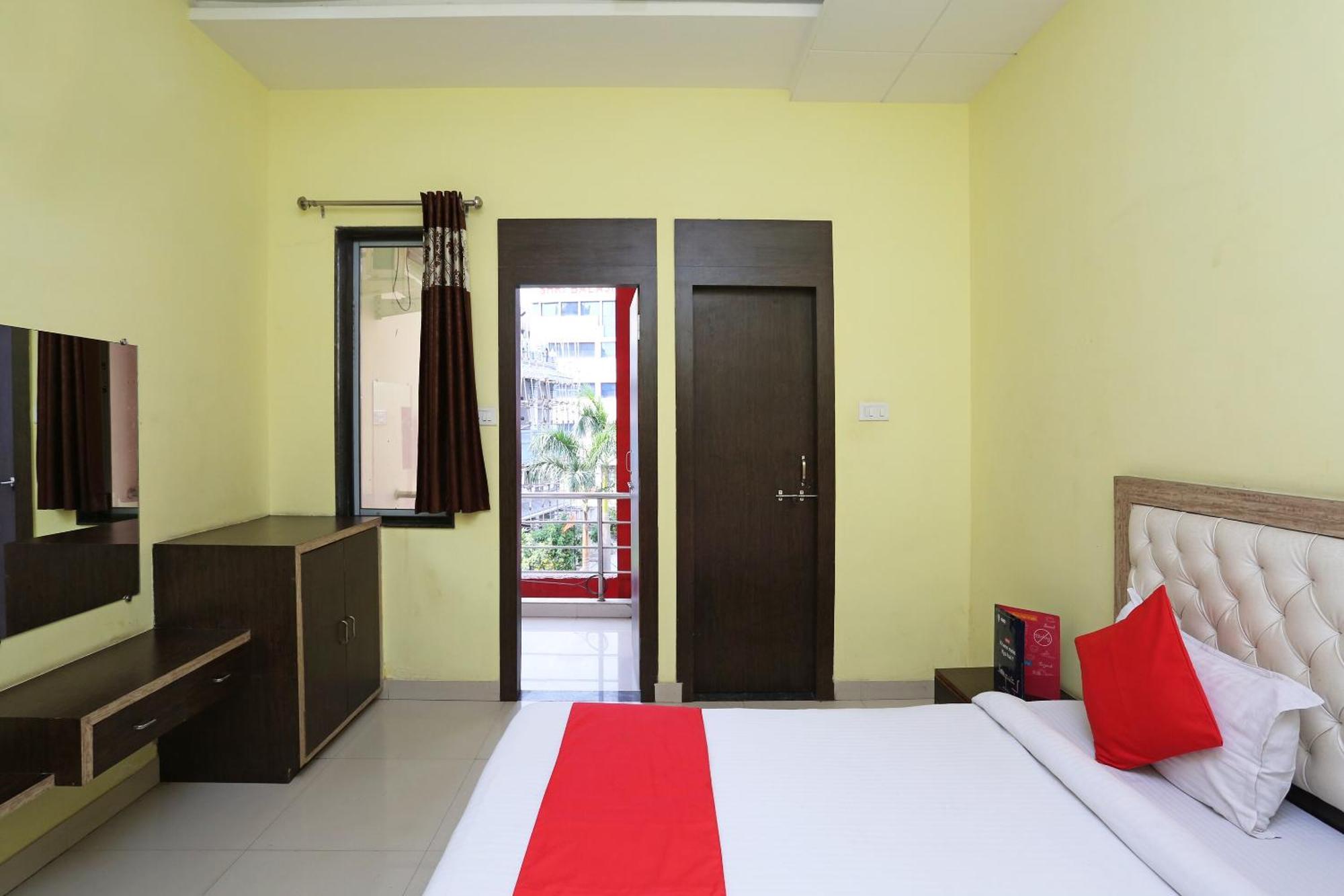 OYO 4154 Hotel Pearl Rāipur Buitenkant foto