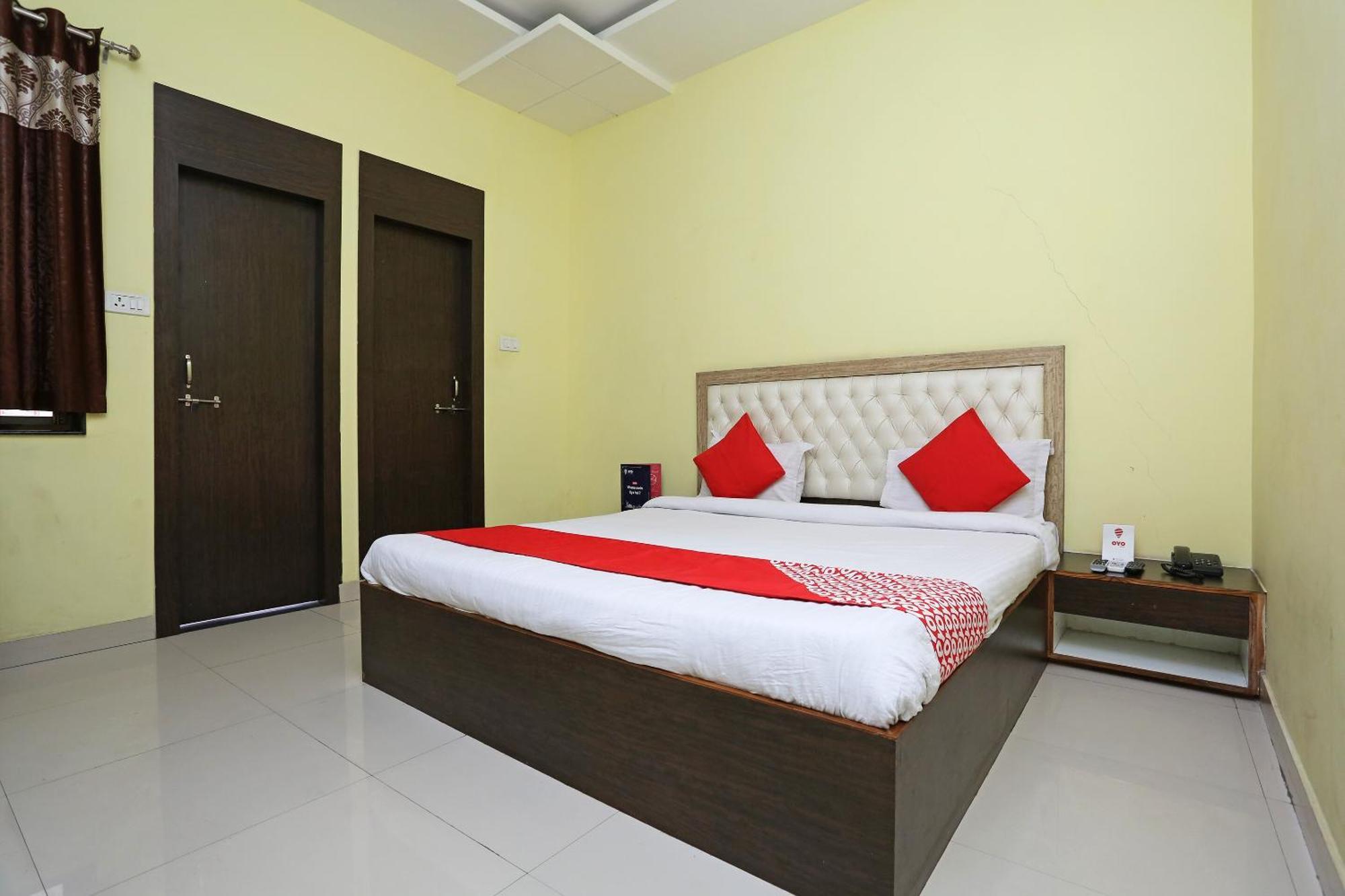 OYO 4154 Hotel Pearl Rāipur Buitenkant foto